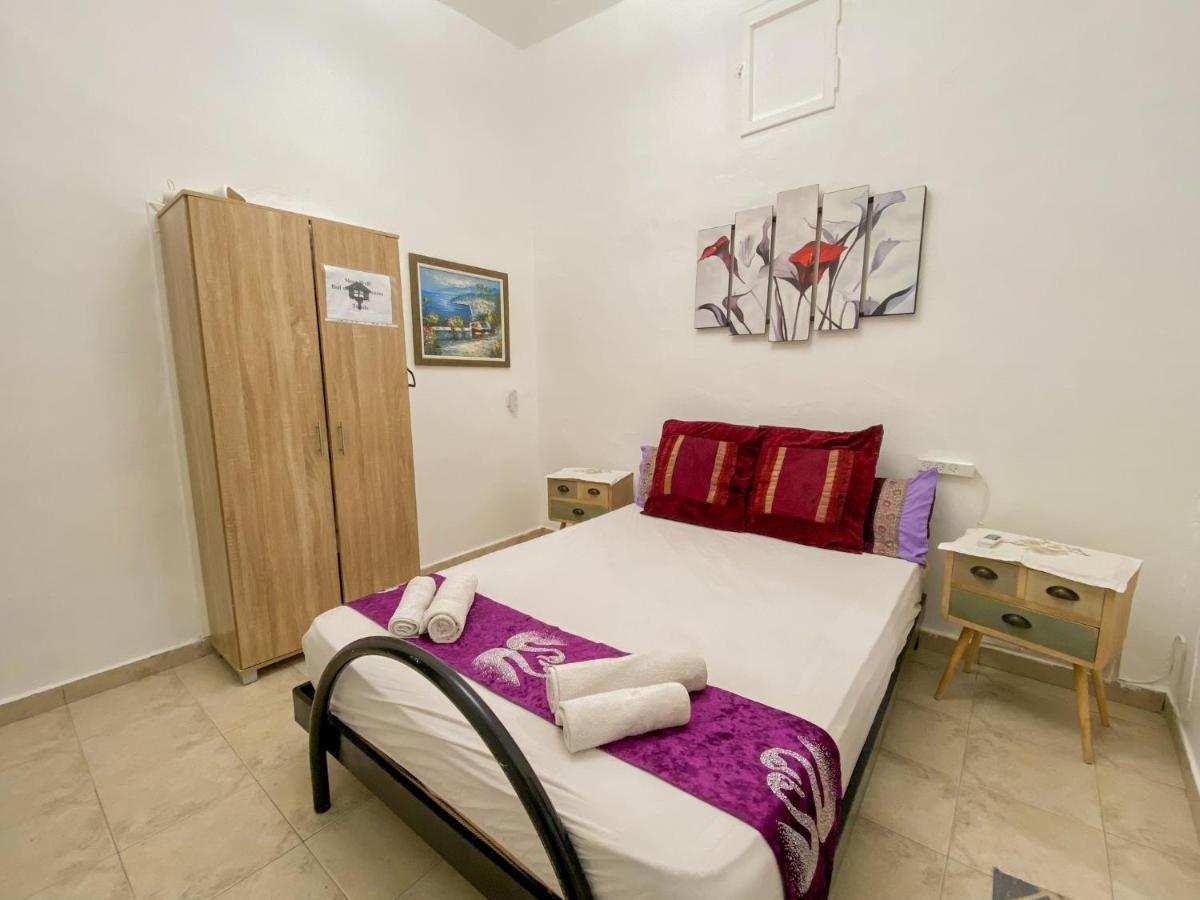 Old Town Guest House Μπερ Σεβά Εξωτερικό φωτογραφία